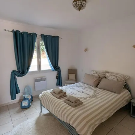 Villa Des Olivades *